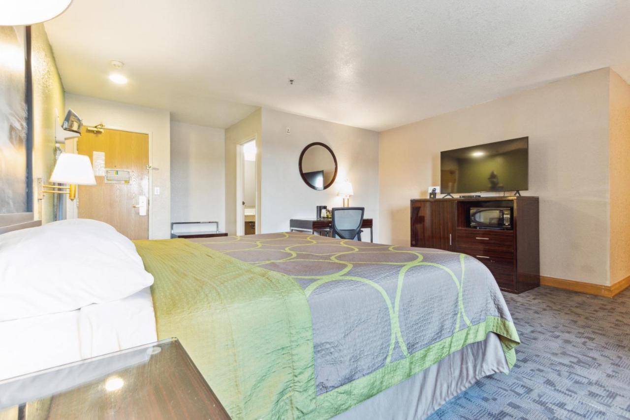 מלון Super 8 By Wyndham Uniontown Pa מראה חיצוני תמונה