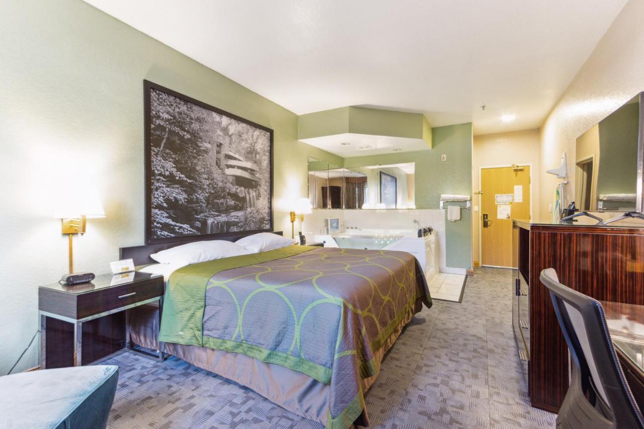 מלון Super 8 By Wyndham Uniontown Pa מראה חיצוני תמונה