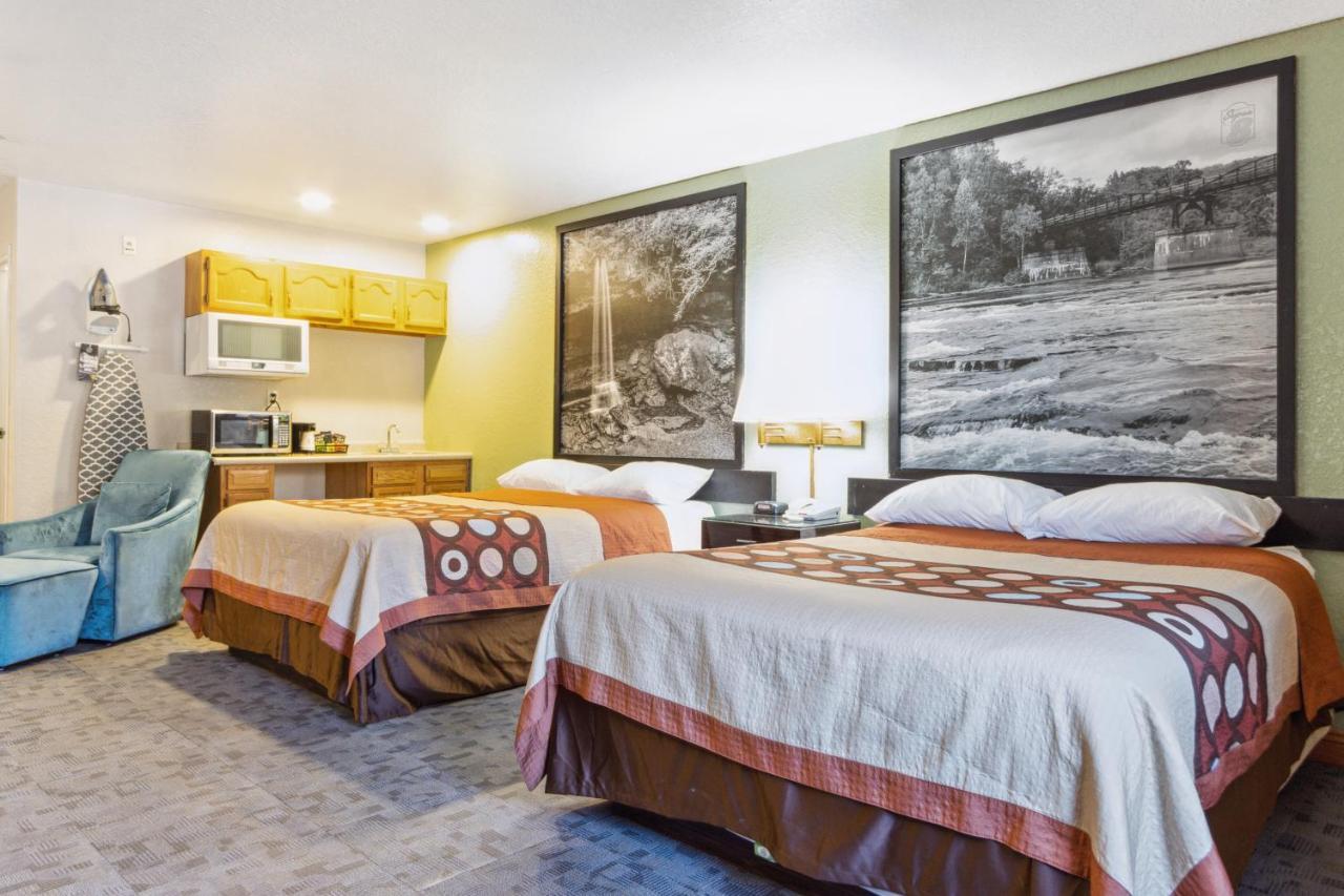 מלון Super 8 By Wyndham Uniontown Pa מראה חיצוני תמונה