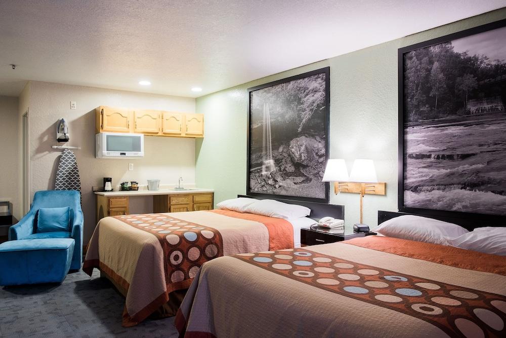 מלון Super 8 By Wyndham Uniontown Pa מראה חיצוני תמונה