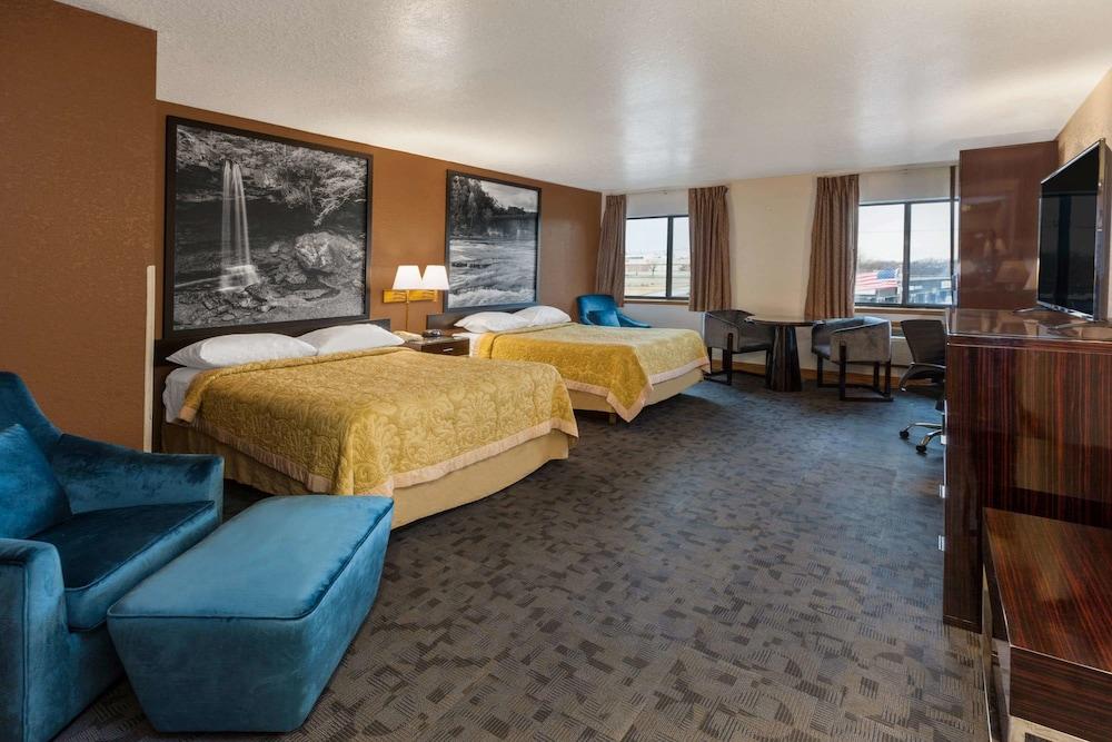 מלון Super 8 By Wyndham Uniontown Pa מראה חיצוני תמונה