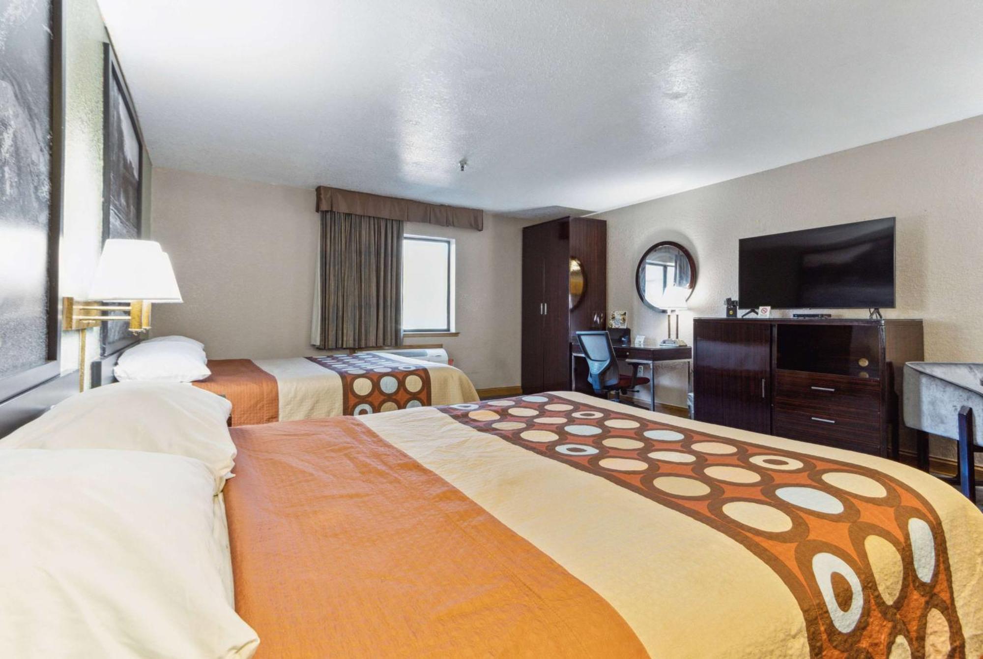 מלון Super 8 By Wyndham Uniontown Pa מראה חיצוני תמונה