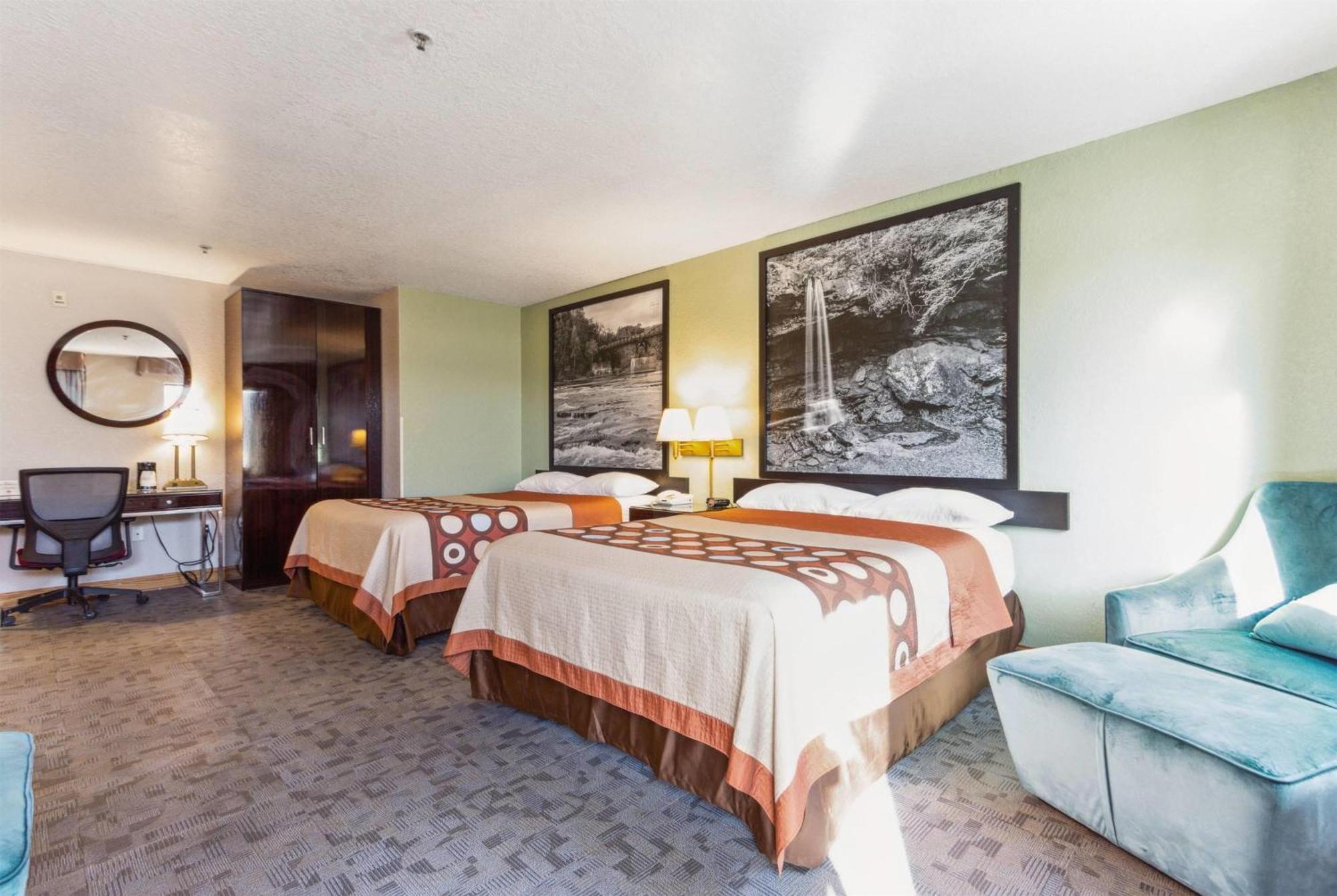 מלון Super 8 By Wyndham Uniontown Pa מראה חיצוני תמונה